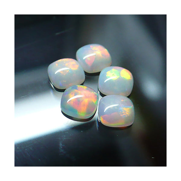 5mm White Antique Cushion Opal