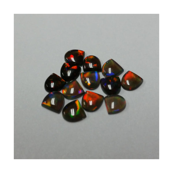 3.2mm Black Tongue-Cut Opal