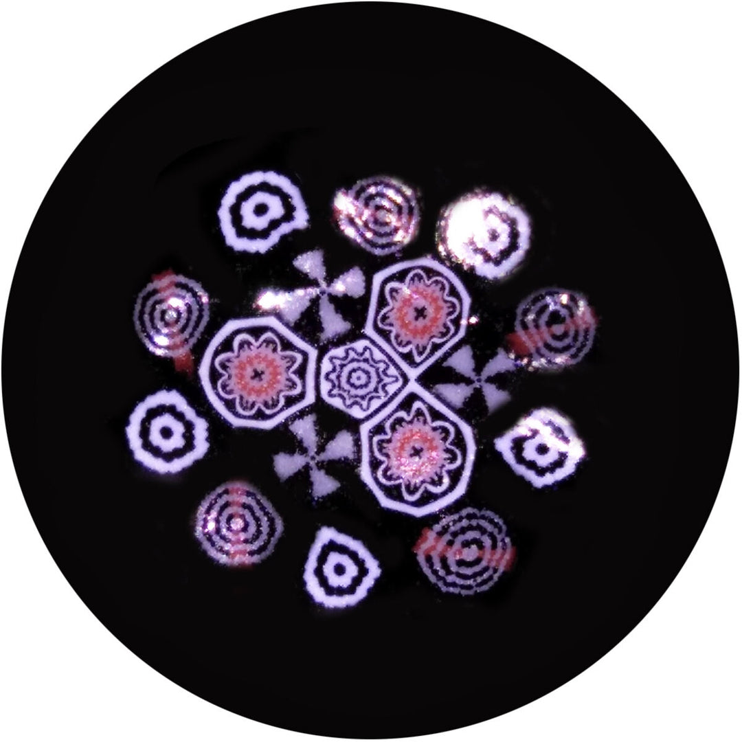 Dark Newtonian Flower Milli